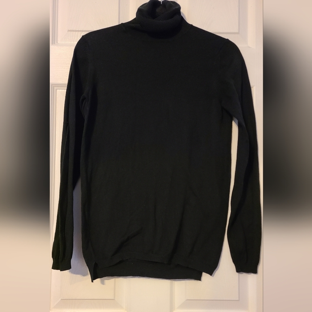 Level Eight Black Turtleneck Sweater with Long Sleeves cotton blend Sz M